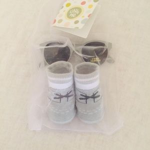 Baby bootie and sunglasses gift set